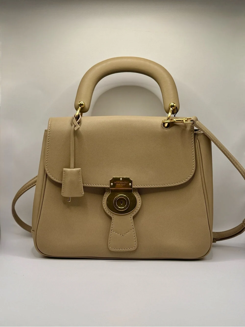 Burberry Medium DK88 Top Handle Bag in Beige Trench Leather Pre-Owned
